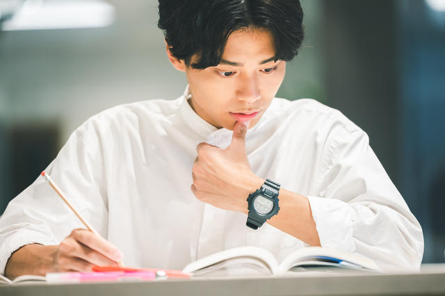 財務の業務に役立つおすすめの資格6つ！勉強時間や難易度も解説