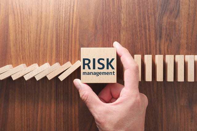 【弁護士解説】リスクマネジメントとは？概念や種類、基本的な考え方から実践のポイントまで解説