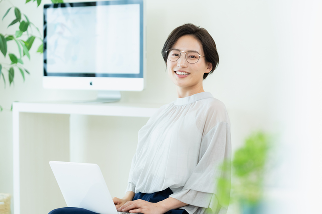 【弁護士解説】フリーランス保護新法（フリーランス・事業者間取引適正化等法）とは？概要や下請法との違い、実務上の留意点などを解説