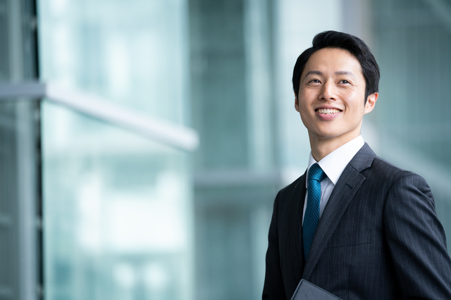 IR担当は高収入？年収相場から、年収アップに有効なキャリアパスやスキル・知識まで解説