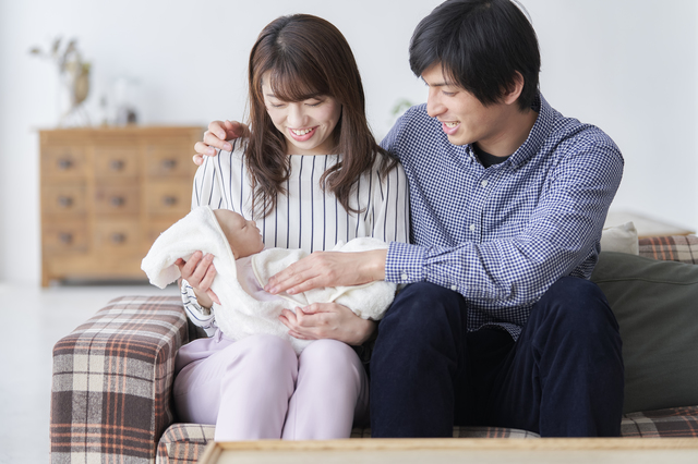 産休・育休はいつからいつまで？対象者の条件や休業・手当の手続きを解説